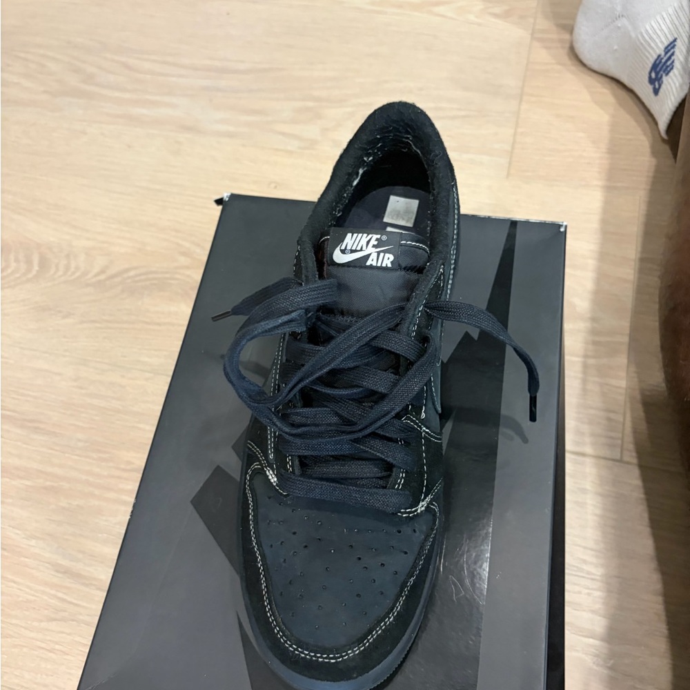 Jordan Black Low-Top Sneakers with White Stitching Travis Scott’s